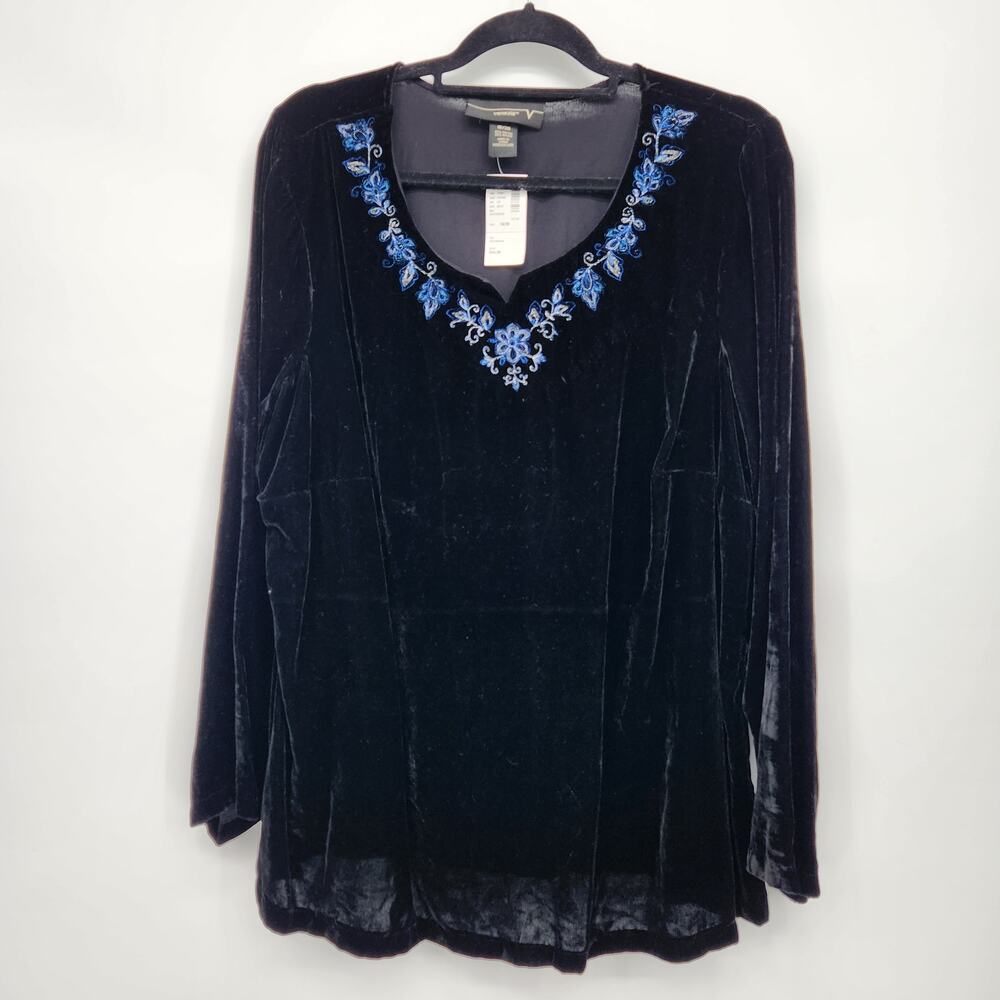 NWT Venezia Black Velvet Floral Embroidered V-Neck Pullover Plus Top Women 18/20